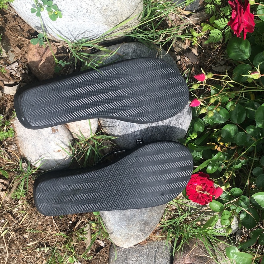 Wedge Rhinestone Sandals - Picture 2 of 7